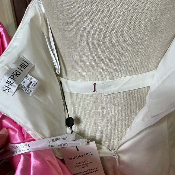 Sz 6 Sherri Hill Gown - Picture 4 of 4